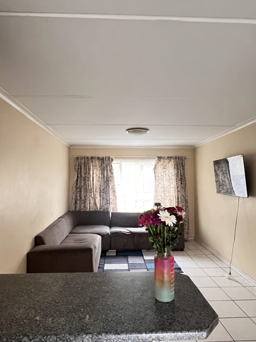 2 Bedroom Property for Sale in Guldenland Western Cape